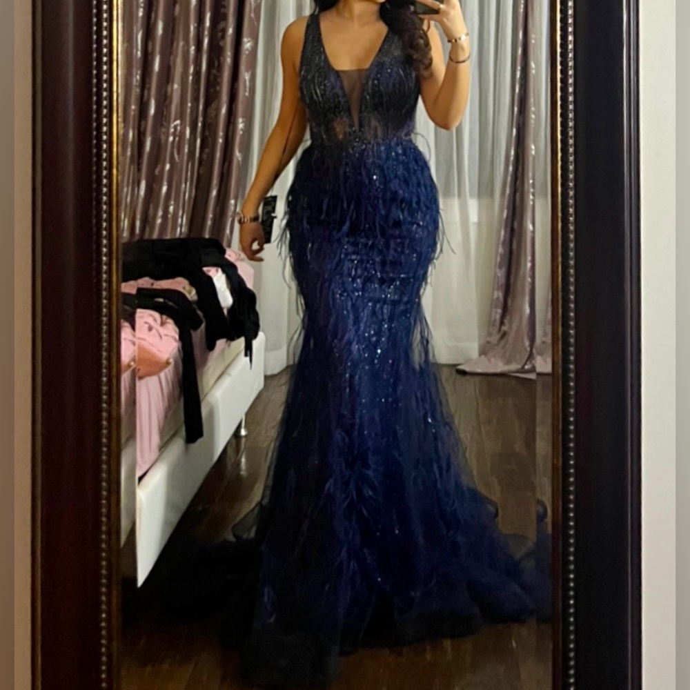 Stunning Jovani gown navy blue